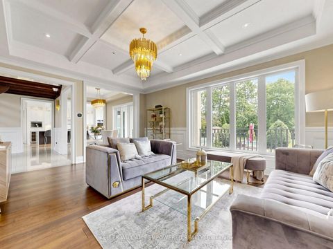 Photo 10 at 75 Rachelle Court, Kleinburg, Vaughan