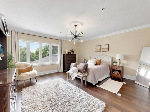 Photo 31 at 75 Rachelle Court, Kleinburg, Vaughan