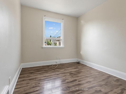 Photo 13 at 38 Ypres Road, Eglinton West, Toronto