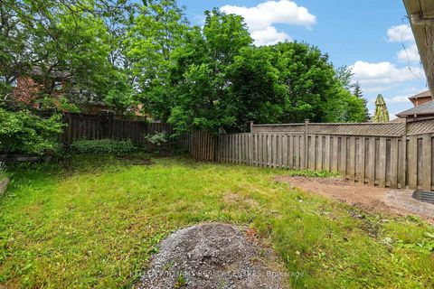Photo 35 at 120 Woodroof Crescent, Bayview Wellington, Aurora