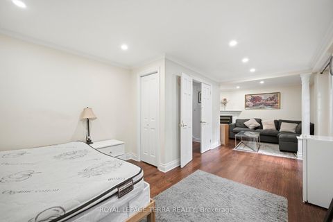 Photo 34 at 122 Verobeach Boulevard, Humbermede, Toronto