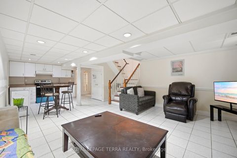 Photo 40 at 122 Verobeach Boulevard, Humbermede, Toronto