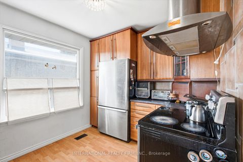Photo 6 at 84 Hadrian Drive, Old Rexdale, Toronto