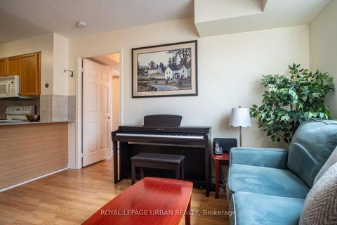 Photo 2 at 201 - 5940 Yonge Street, Newtonbrook West, Toronto