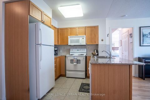 Photo 7 at 201 - 5940 Yonge Street, Newtonbrook West, Toronto