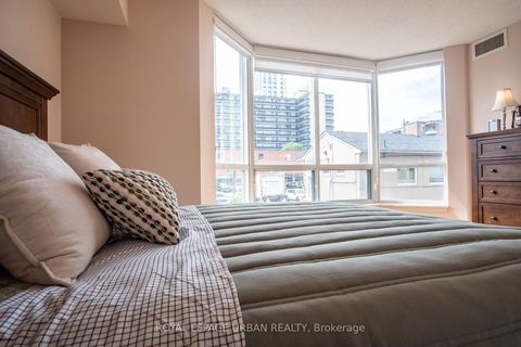 Photo 9 at 201 - 5940 Yonge Street, Newtonbrook West, Toronto