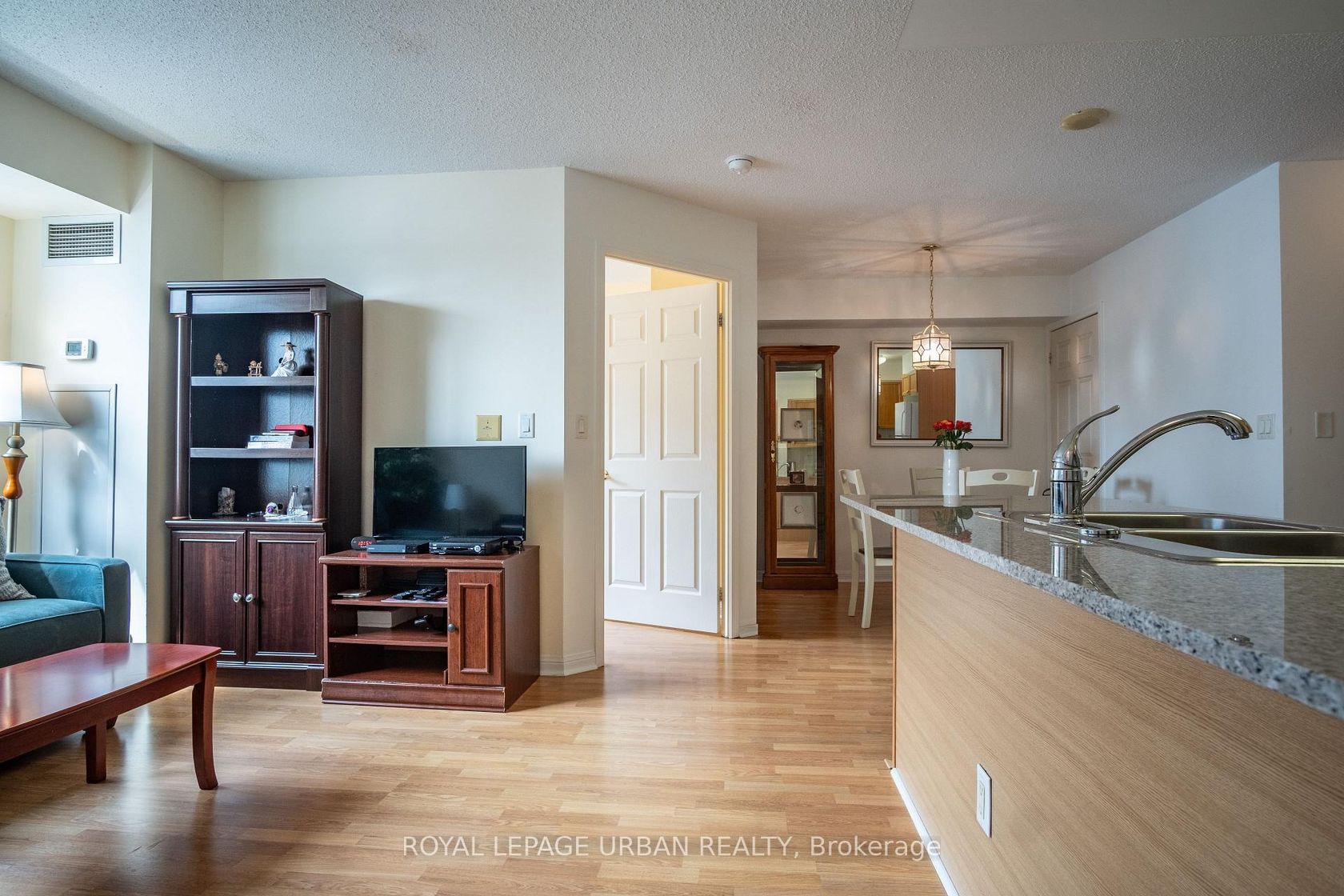 201 - 5940 Yonge Street, Newtonbrook West, Toronto 
