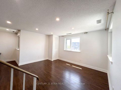 Photo 6 at 340 - 4005 Don Mills Road, Hillcrest Village, Toronto