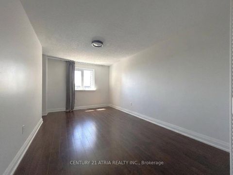 Photo 14 at 340 - 4005 Don Mills Road, Hillcrest Village, Toronto