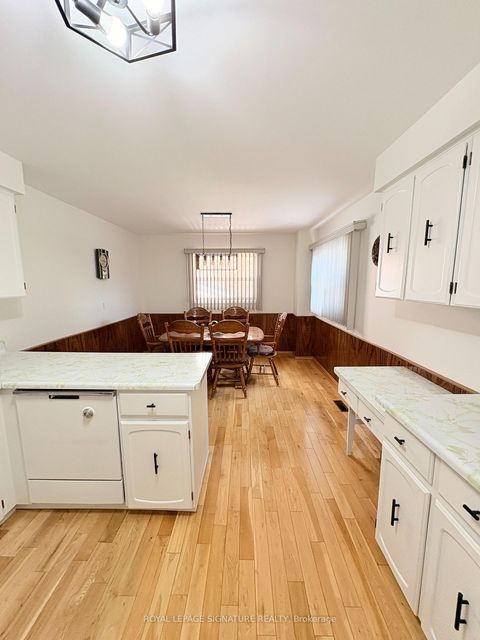 Photo 12 at 6 Kelvinway Drive, L'Amoreaux, Toronto