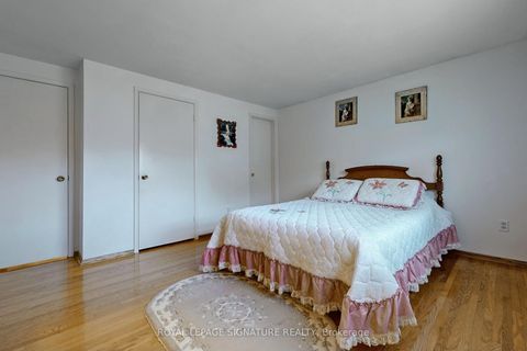 Photo 17 at 6 Kelvinway Drive, L'Amoreaux, Toronto