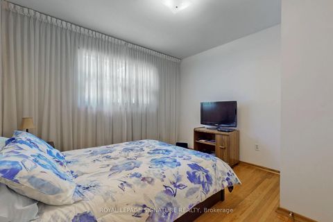 Photo 31 at 6 Kelvinway Drive, L'Amoreaux, Toronto