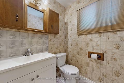 Photo 37 at 6 Kelvinway Drive, L'Amoreaux, Toronto