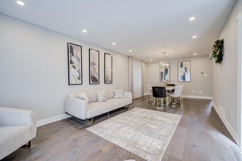 Photo 6 at 399 Tareyton Road, Mill Pond, Richmond Hill