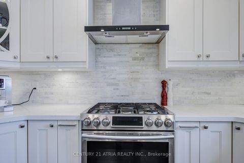 Photo 11 at 399 Tareyton Road, Mill Pond, Richmond Hill