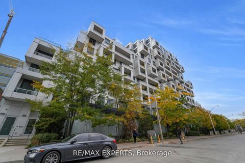 Photo 2 at 605 - 38 Cameron Street, Chinatown, Toronto