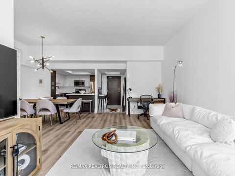 Photo 4 at 503 - 500 Glencairn Avenue, Lawrence, Toronto