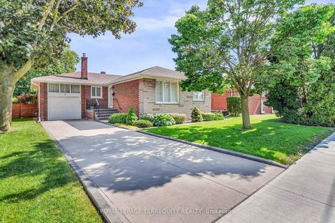 Photo 0 at 3 Avery Avenue, Markland Wood, Toronto