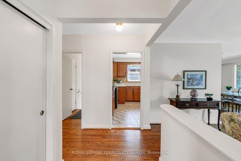 Photo 4 at 3 Avery Avenue, Markland Wood, Toronto