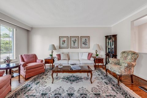 Photo 7 at 3 Avery Avenue, Markland Wood, Toronto