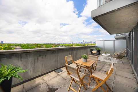 Photo 1 at 923 - 68 Abell Street, Little Portugal, Toronto