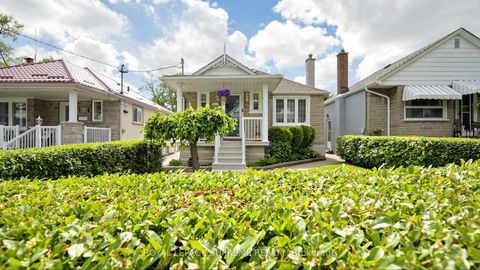 Photo 1 at 610 Mcroberts Avenue, Fairbank, Toronto