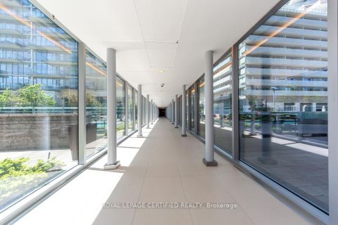 Photo 29 at 928 - 29 Queens Quay Street E, Waterfront Communities C1, Toronto