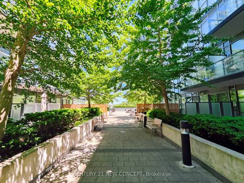 Photo 3 at 703 - 15 James Finlay Way, CFB, Toronto