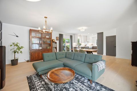 Photo 5 at 20 Silverhill Drive, City Centre West, Toronto