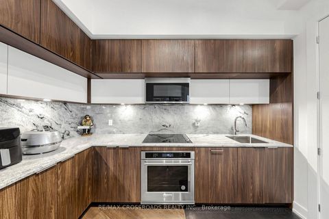 Photo 2 at 534 - 25 Adra Grado Way, Bayview Village, Toronto