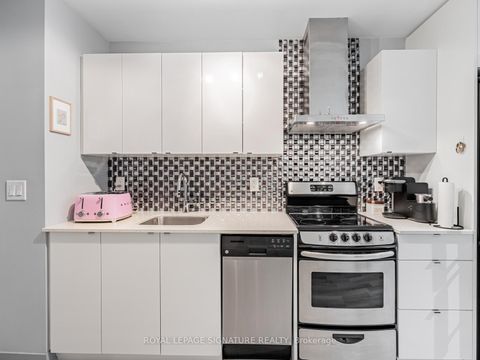 Photo 2 at 202 - 51 East Liberty Street, Niagara, Toronto