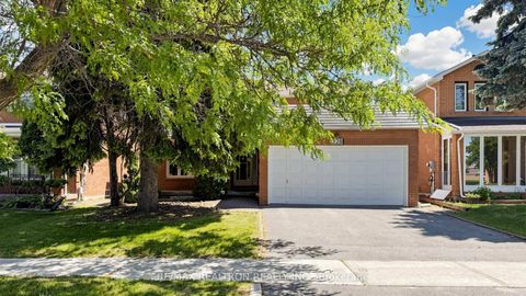Photo 1 at 328 Goldhawk Trail, Milliken, Toronto
