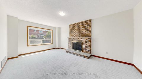 Photo 19 at 328 Goldhawk Trail, Milliken, Toronto