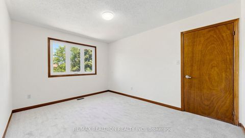 Photo 31 at 328 Goldhawk Trail, Milliken, Toronto