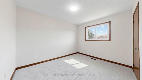 Photo 38 at 328 Goldhawk Trail, Milliken, Toronto