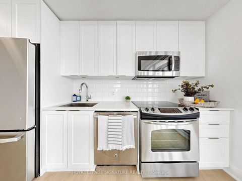 Photo 10 at 4704 - 56 Annie Craig Drive, Mimico, Toronto
