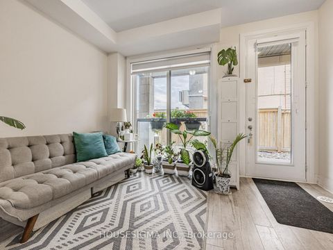 Photo 3 at 5 - 713 Lawrence Avenue W, Glen Park, Toronto