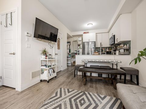 Photo 7 at 5 - 713 Lawrence Avenue W, Glen Park, Toronto