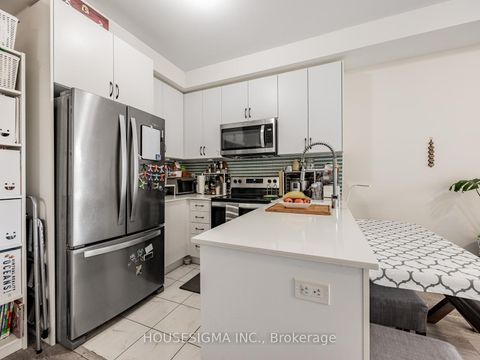 Photo 14 at 5 - 713 Lawrence Avenue W, Glen Park, Toronto