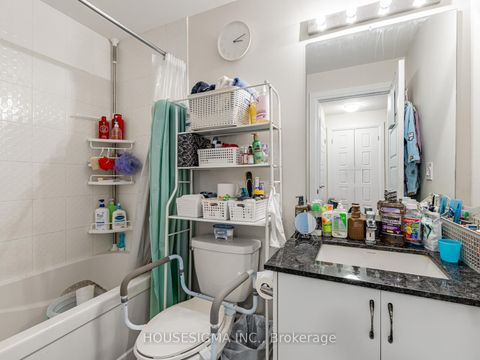 Photo 22 at 5 - 713 Lawrence Avenue W, Glen Park, Toronto