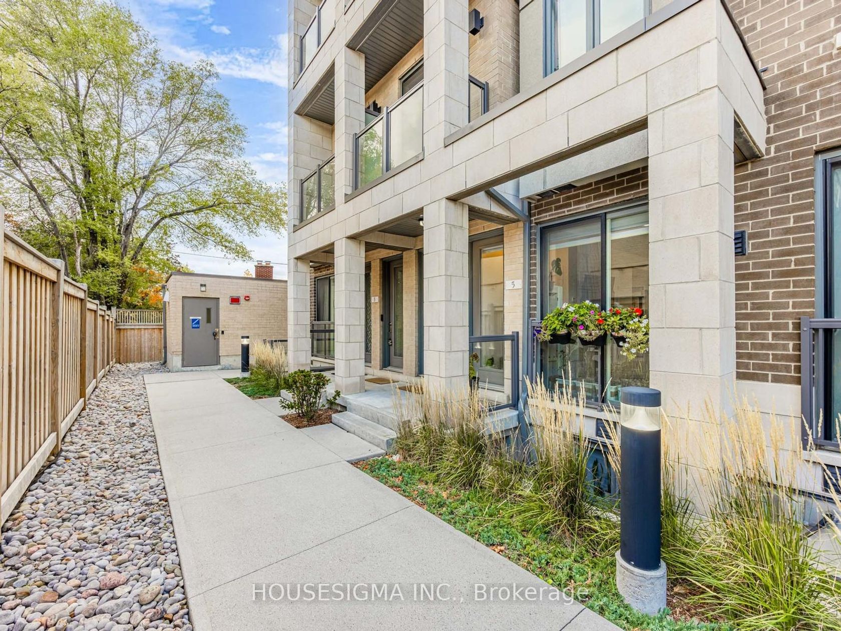 5 - 713 Lawrence Avenue W, Glen Park, Toronto 