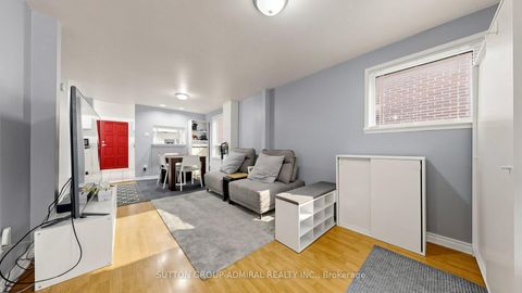 Photo 4 at 75 Rockcliffe Boulevard, Smythe, Toronto