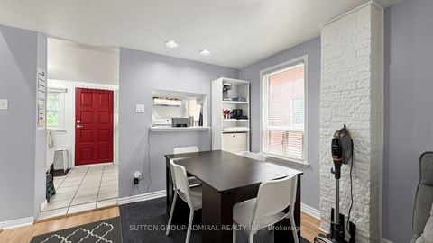 Photo 7 at 75 Rockcliffe Boulevard, Smythe, Toronto