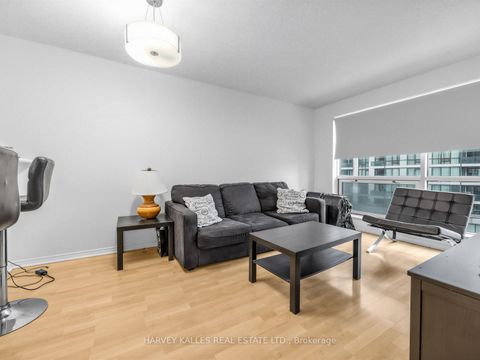 Photo 3 at 705 - 10 Yonge Street, Waterfront Communities C1, Toronto