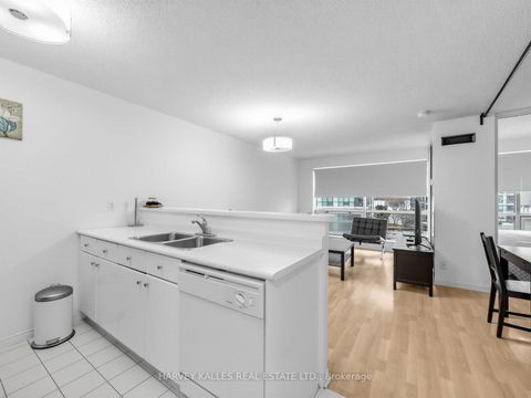 Photo 6 at 705 - 10 Yonge Street, Waterfront Communities C1, Toronto