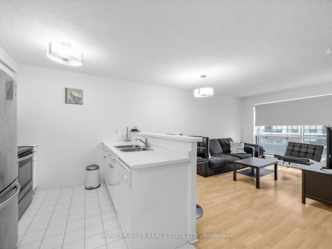 Photo 7 at 705 - 10 Yonge Street, Waterfront Communities C1, Toronto