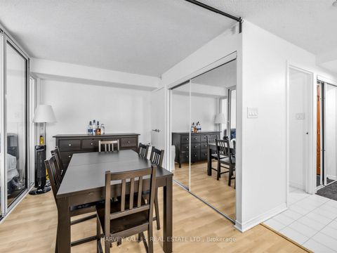 Photo 12 at 705 - 10 Yonge Street, Waterfront Communities C1, Toronto