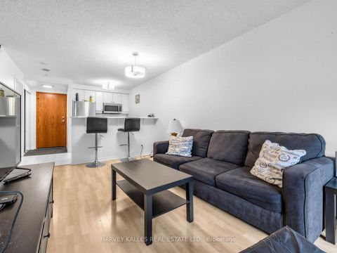 Photo 19 at 705 - 10 Yonge Street, Waterfront Communities C1, Toronto