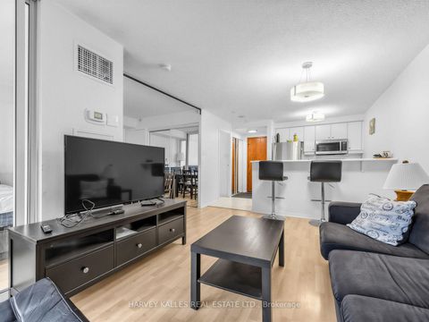 Photo 20 at 705 - 10 Yonge Street, Waterfront Communities C1, Toronto
