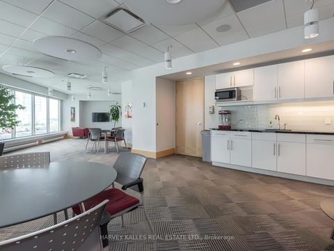 Photo 36 at 705 - 10 Yonge Street, Waterfront Communities C1, Toronto